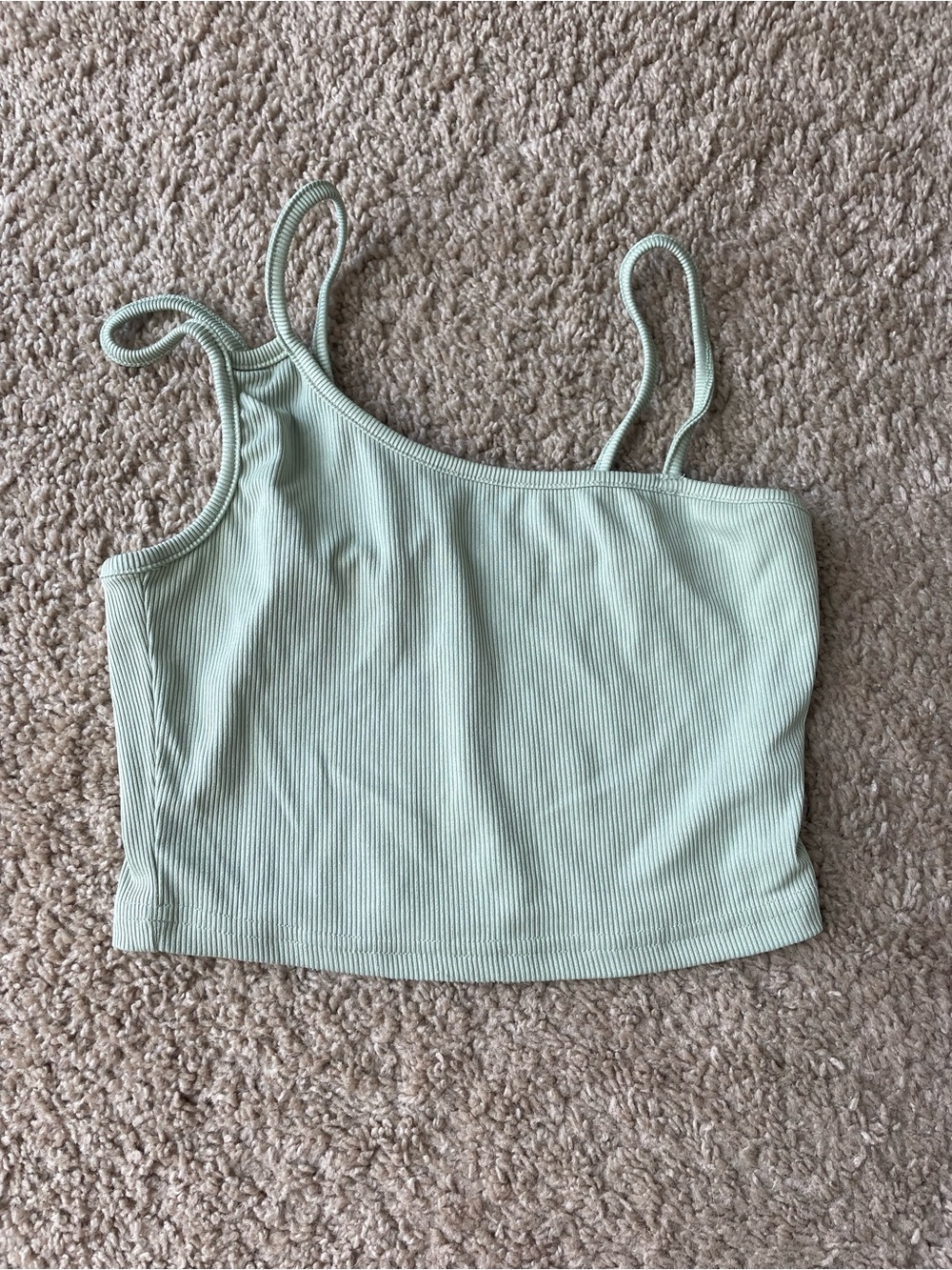 Cropped high low/multi strap tank!